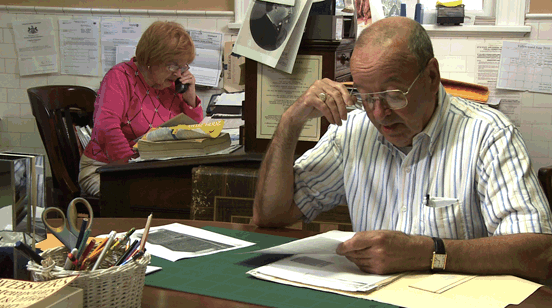 montage people working